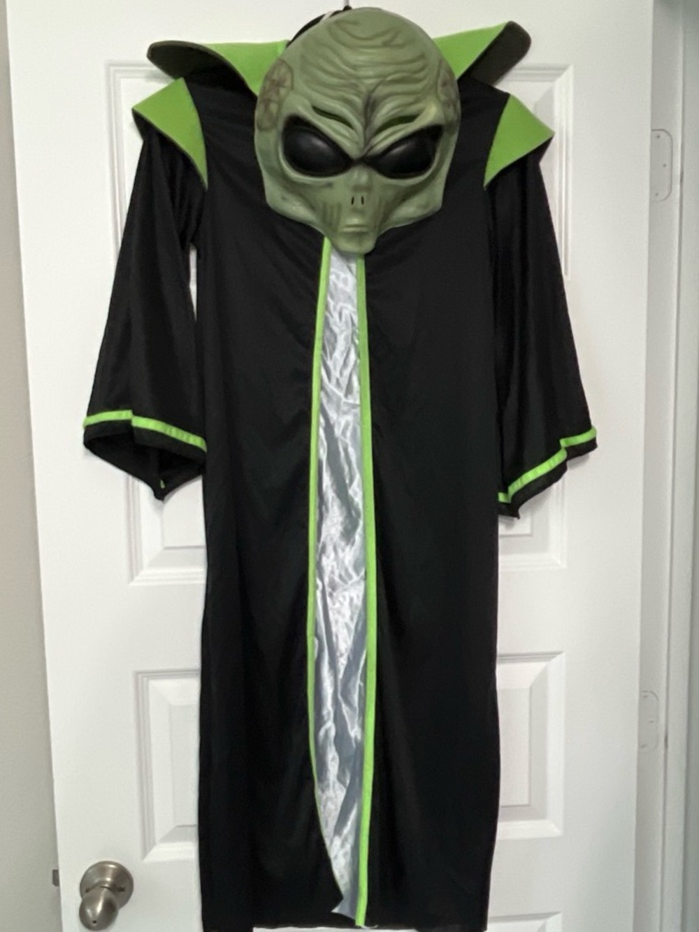Vintage Disguise from Walmart Youth Alien Halloween Costume